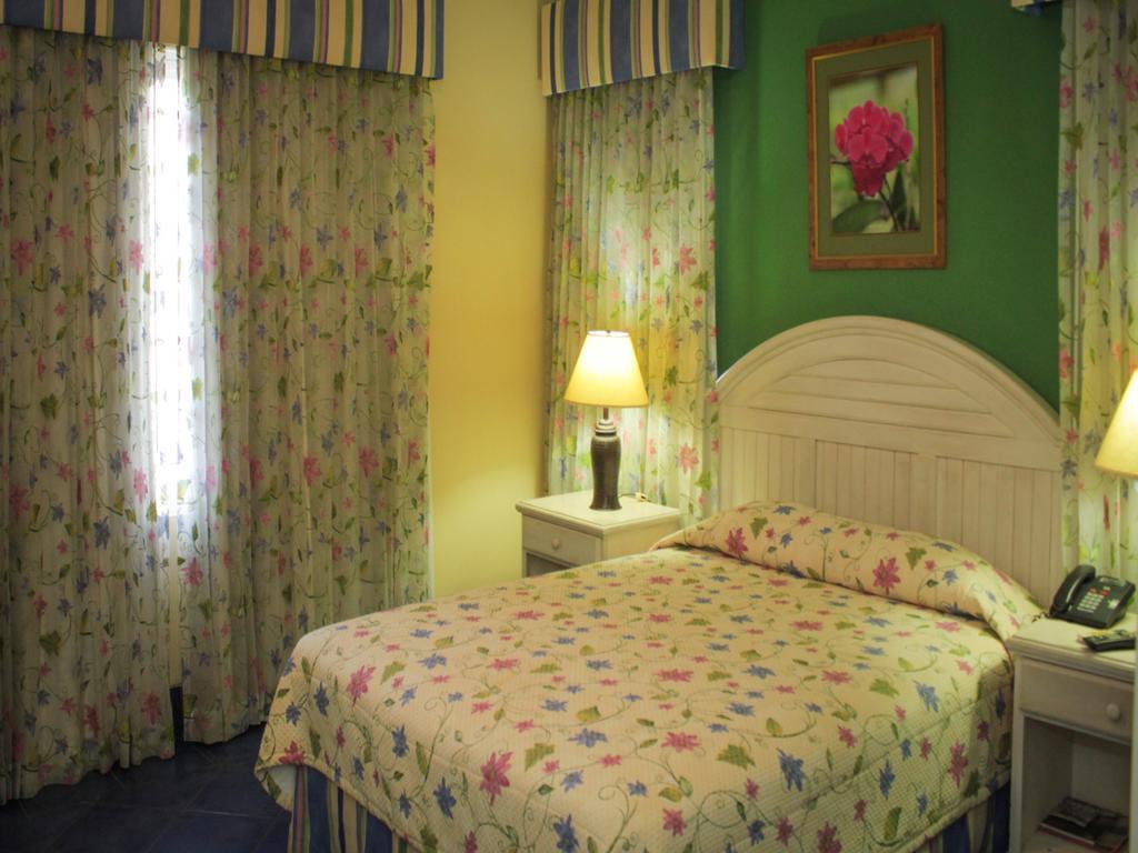 L'Orchidee Boutique Hotel Port of Spain Екстериор снимка